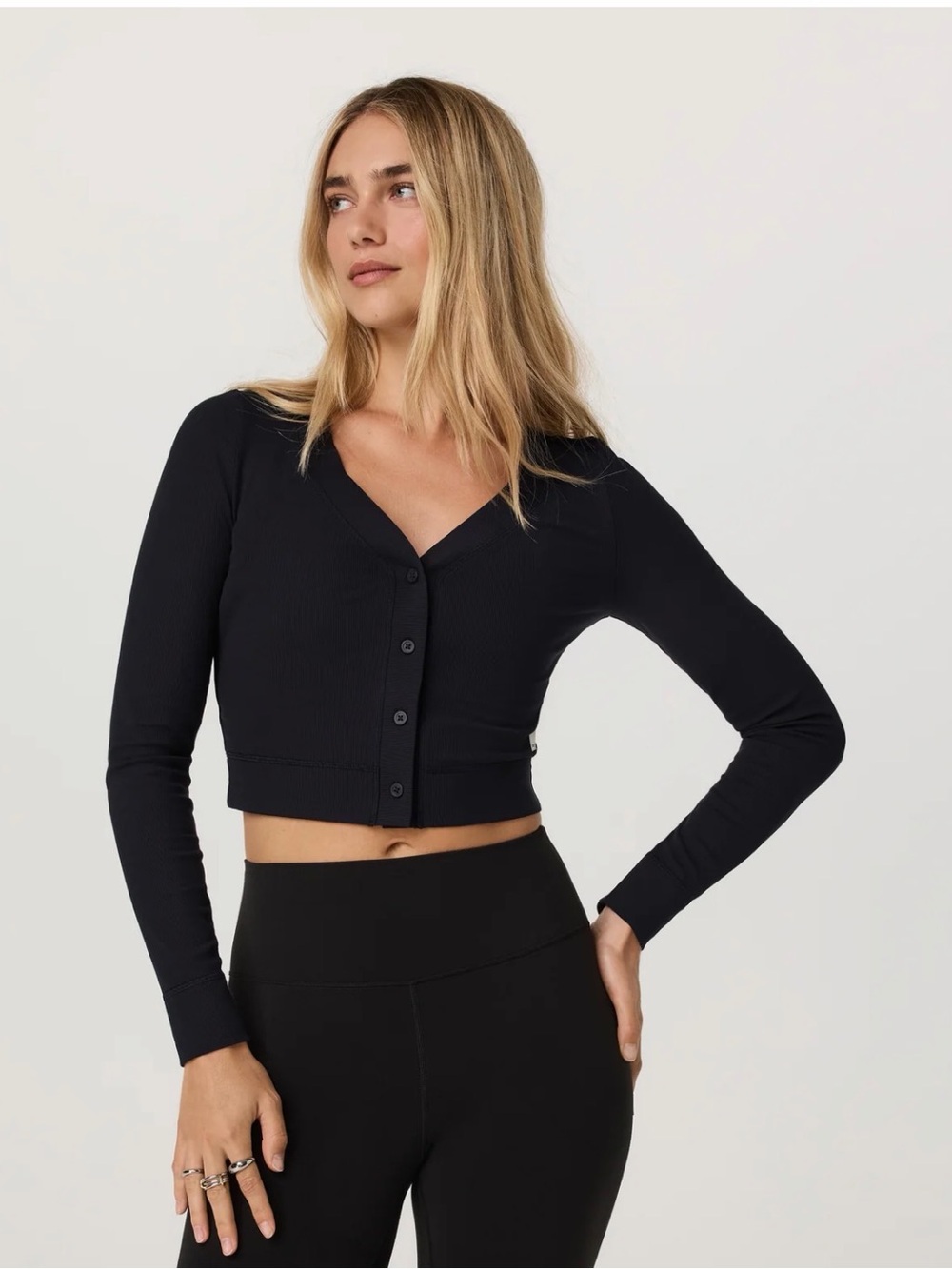 Vuori Long Sleeve Pose Mini Cardigan in Black Size Medium